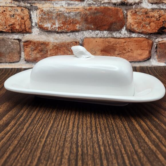 Williams-Sonoma White Porcelain Butter Dish w/ Rose Bud Lid Made in Italy (1) - Picture 4 of 7